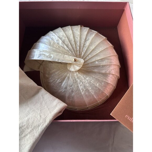 CULT GAIA Sirena Clutch Ivory Shell - Picture 5 of 15